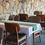 Silver Bay Club House فندق