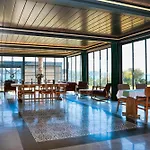 Silver Bay Club House 4* أورلا