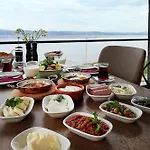 Silver Bay Club House أورلا