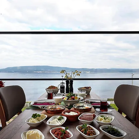 酒店 Silver Bay Club House 乌尔拉