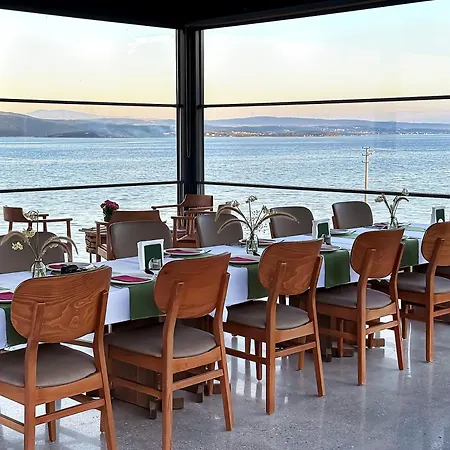 Silver Bay Club House 酒店