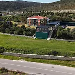 Silver Bay Club House Hotel