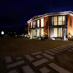 Silver Bay Club House 4*