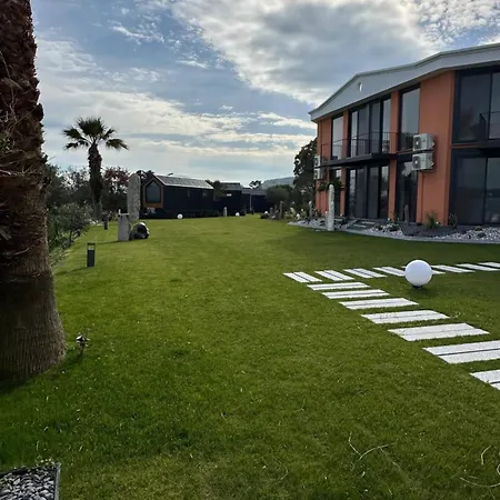 Silver Bay Club House ホテル 4*