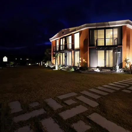 Silver Bay Club House 4*