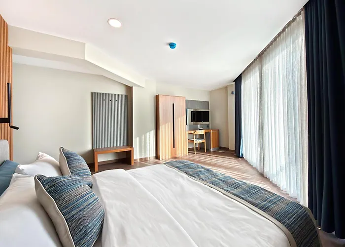 Hotel Silver Bay Club House