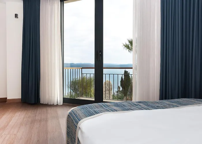 Hotel Silver Bay Club House 4*