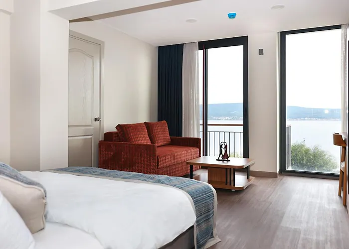 Silver Bay Club House 4* Urla