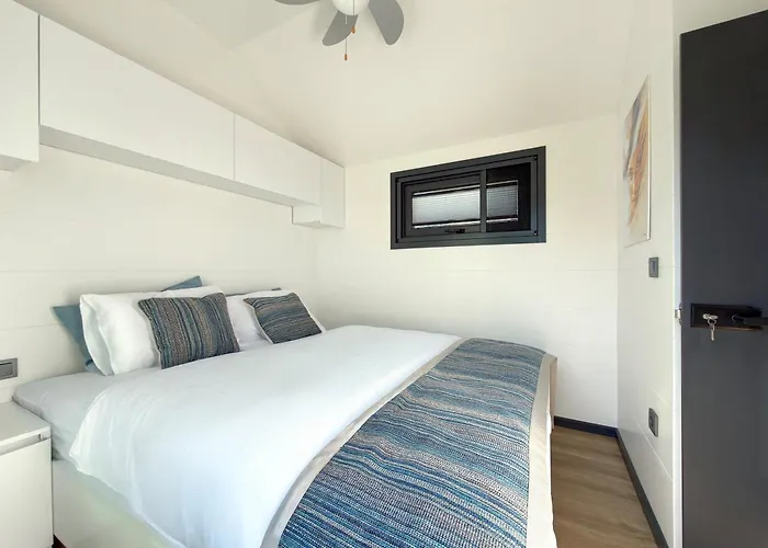 Silver Bay Club House Hotel