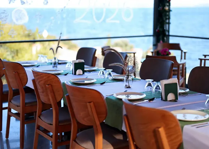 Silver Bay Club House 4*