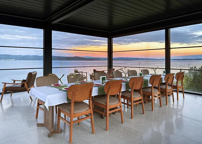 Silver Bay Club House Hotel